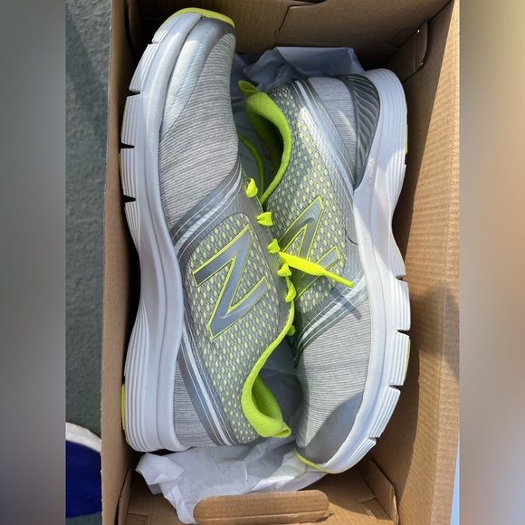 New Balance Cush grey & yellow sneakers - NWT - Picture 4 of 6